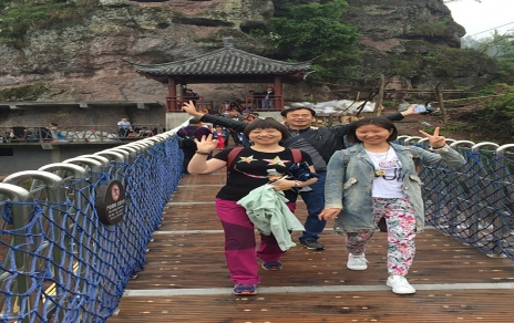 提高企業(yè)凝聚力，員工活動開展豐富多彩